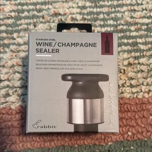 Rabbit Wine/Champagne Sealer - Black and Silver